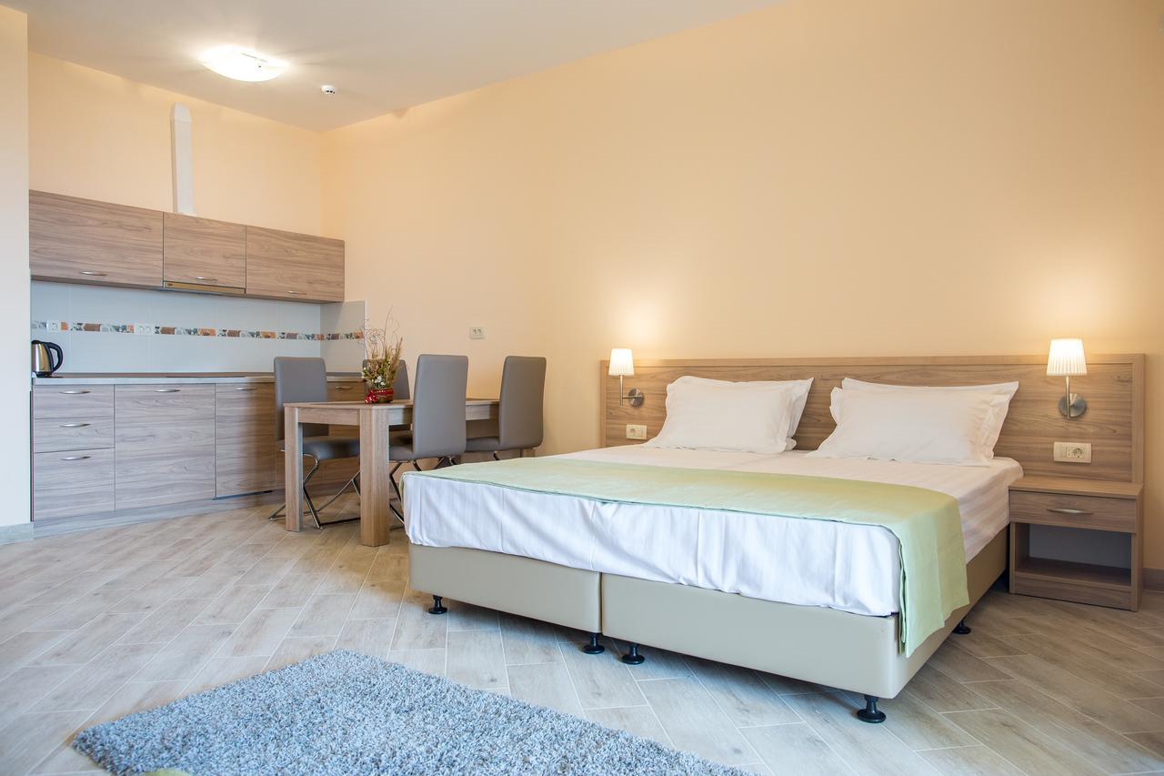 Aparthotel Belvedere Residence Becici Budva Room photo